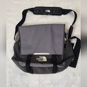 The North Face Messenger Bag Gray Black Laptop Shoulder Travel Work Crossbody